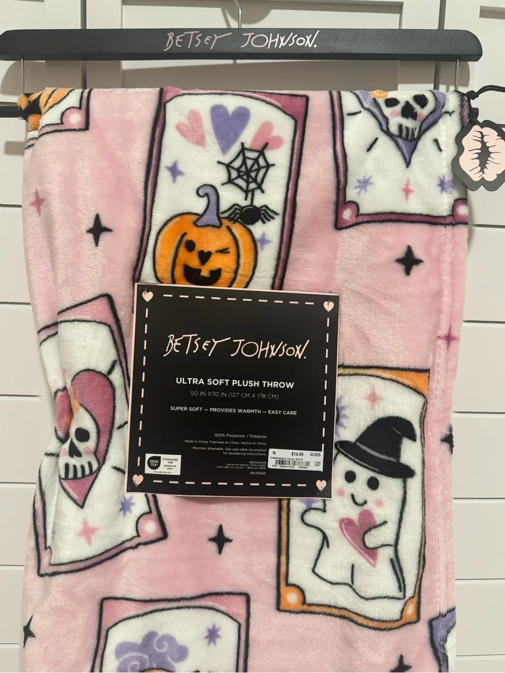 NWT Betsey Johnson Ultra Soft Plush Halloween pumpkin, skull ghost, Throw Blanke